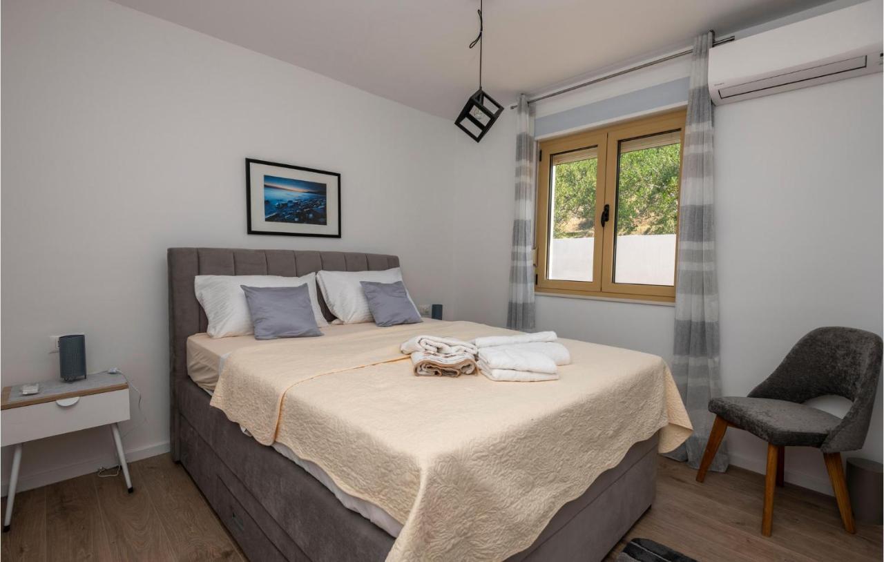 Holiday Home Villetta Belveder Baška Voda Esterno foto